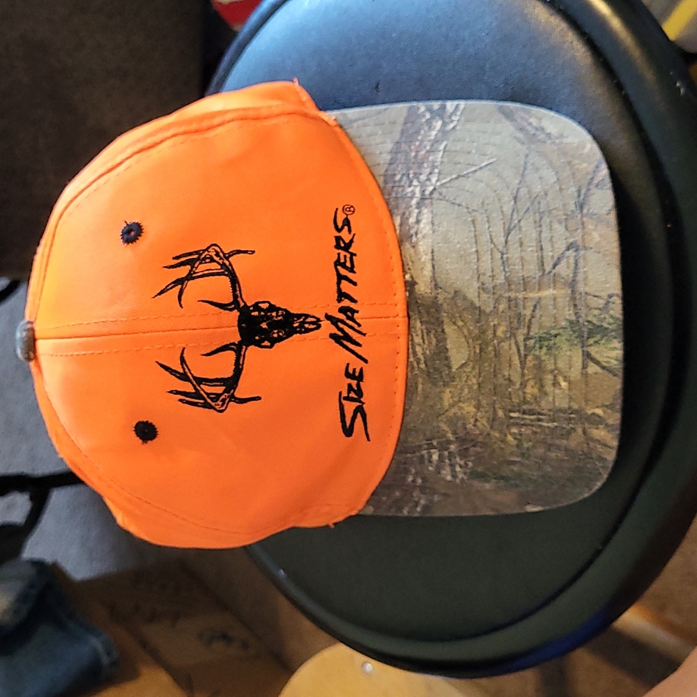BN great hunter gift free new mug in box comes with it check it out in my closet